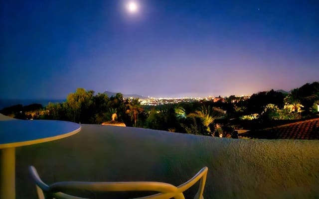 3 bedroom Villa for sale in Altea with pool garage - € 1,150,000 (Ref: 9180086)