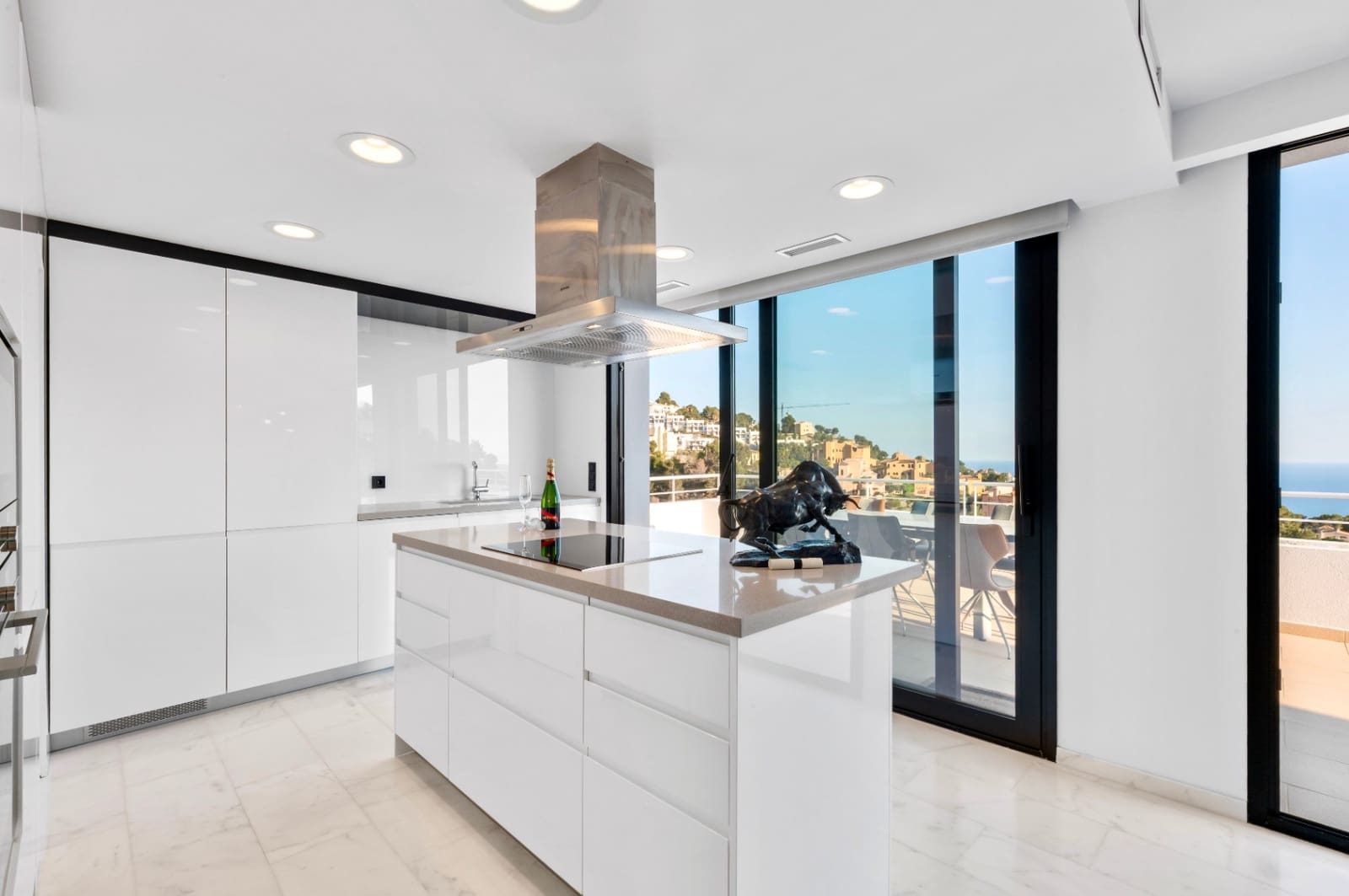 3 soveværelse Villa til salg i Altea la Vella med swimmingpool garage - € 1.295.000 (Ref: 9180092)