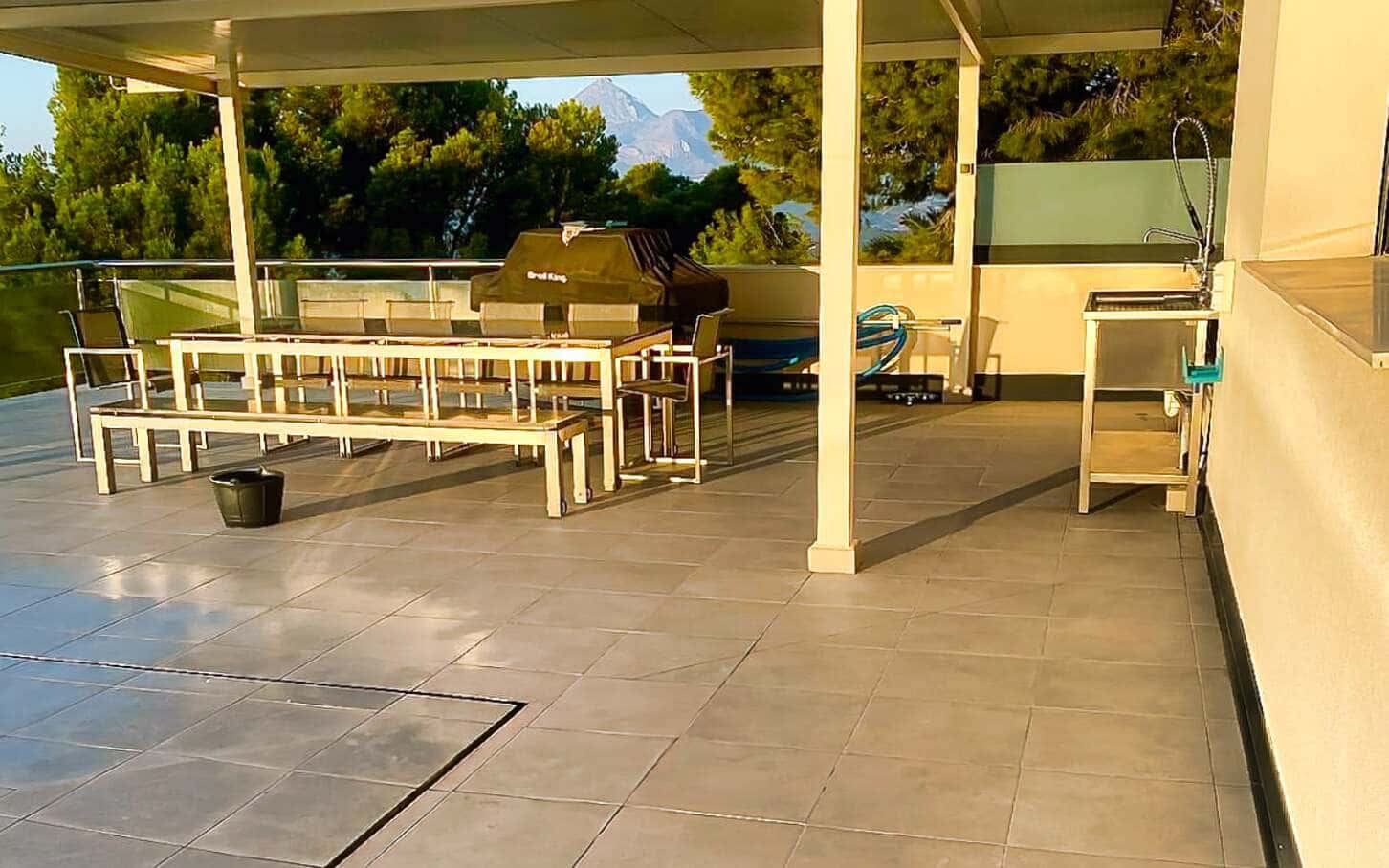 5 bedroom Villa for sale in Altea with pool garage - € 3,500,000 (Ref: 9193156)