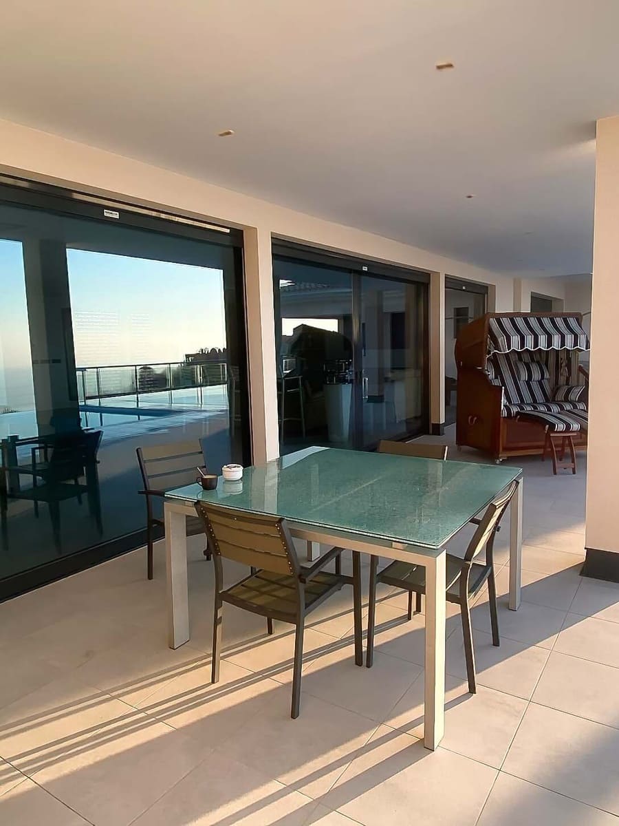 5 bedroom Villa for sale in Altea with pool garage - € 3,500,000 (Ref: 9193156)