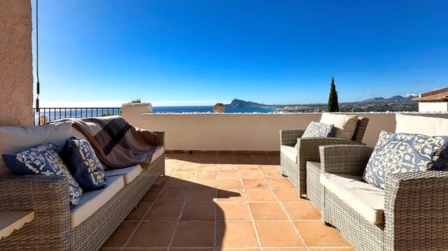 4 bedroom Bungalow for sale in Altea with pool garage - € 520,000 (Ref: 9194922)
