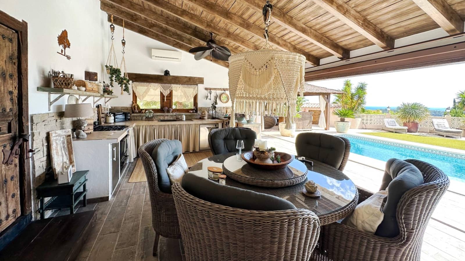 3 bedroom Villa for sale in Altea la Vella with pool garage - € 995,000 (Ref: 9432607)