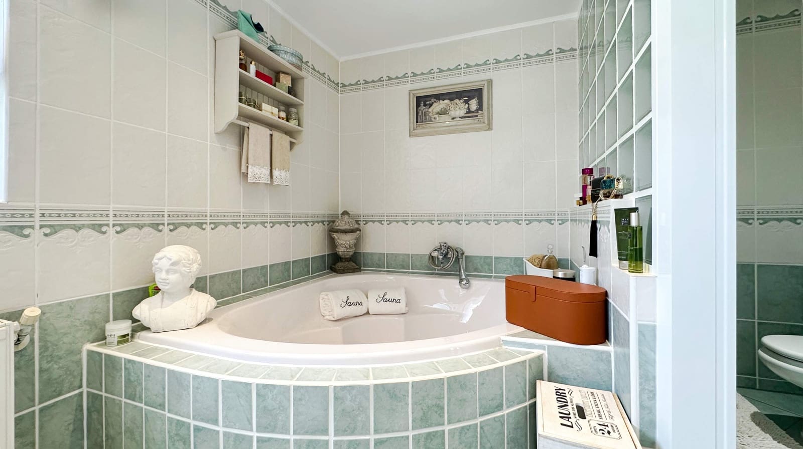 3 bedroom Villa for sale in Altea la Vella with pool garage - € 995,000 (Ref: 9432607)