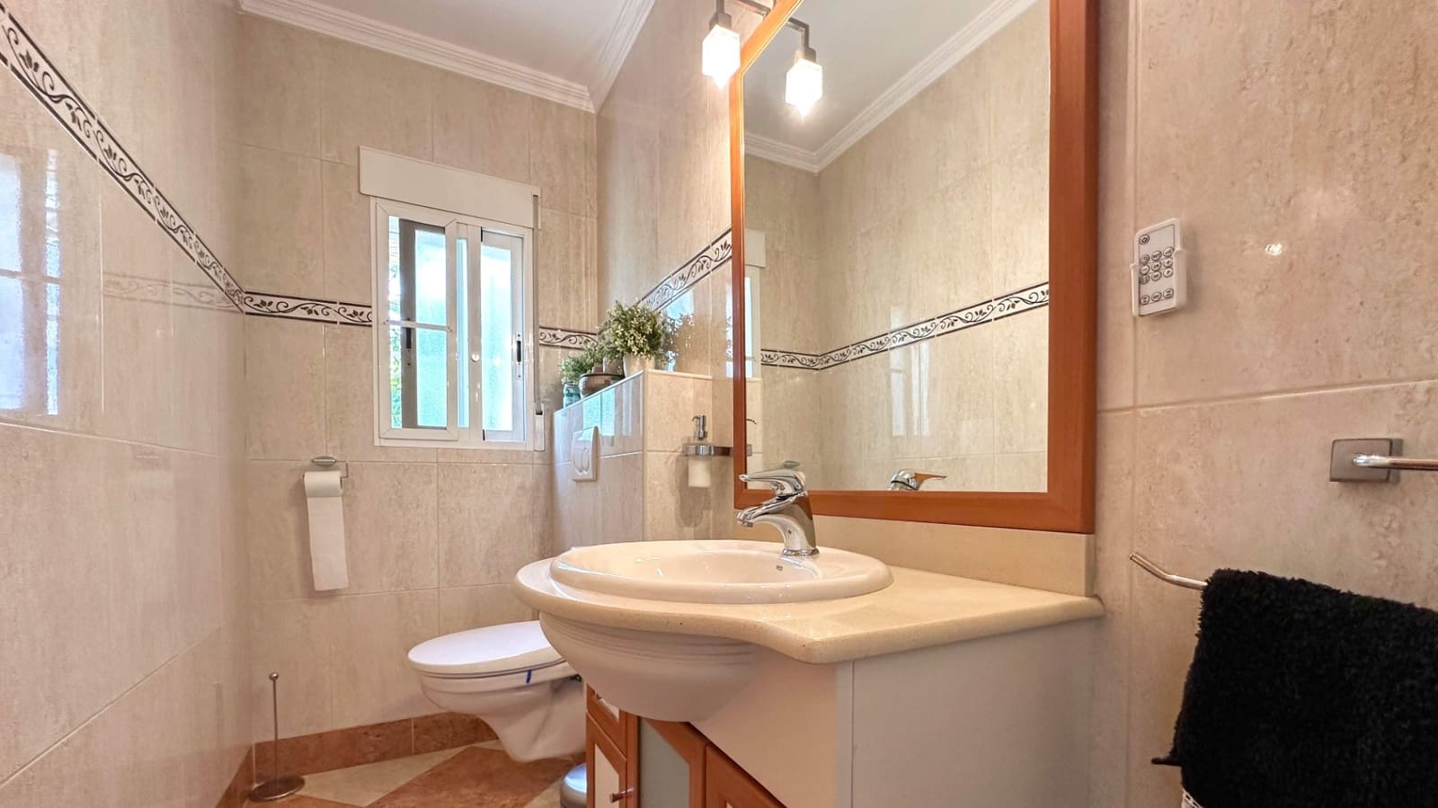 4 slaapkamer Villa te koop in La Nucia met zwembad garage - € 560.000 (Ref: 9444918)