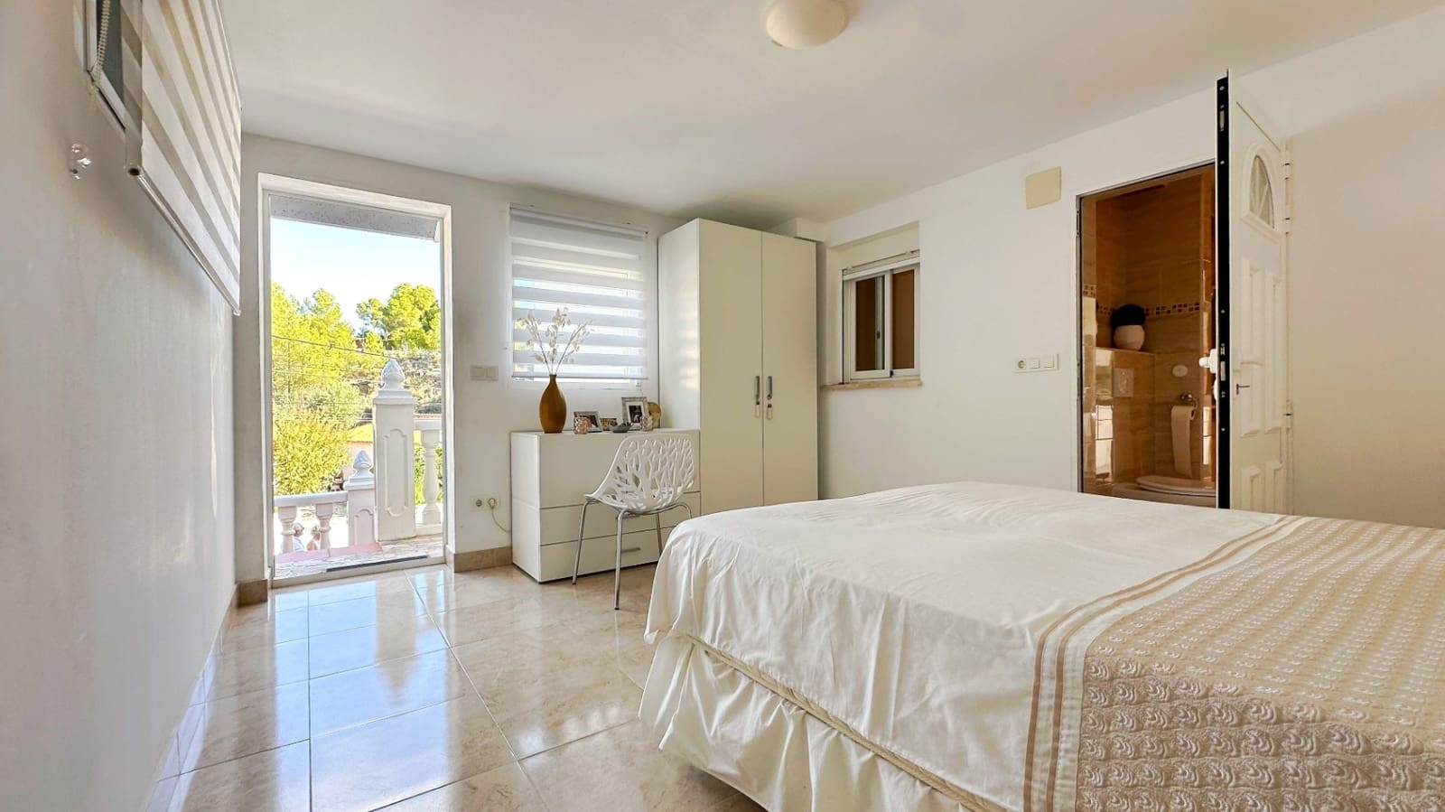 4 slaapkamer Villa te koop in La Nucia met zwembad garage - € 560.000 (Ref: 9444918)