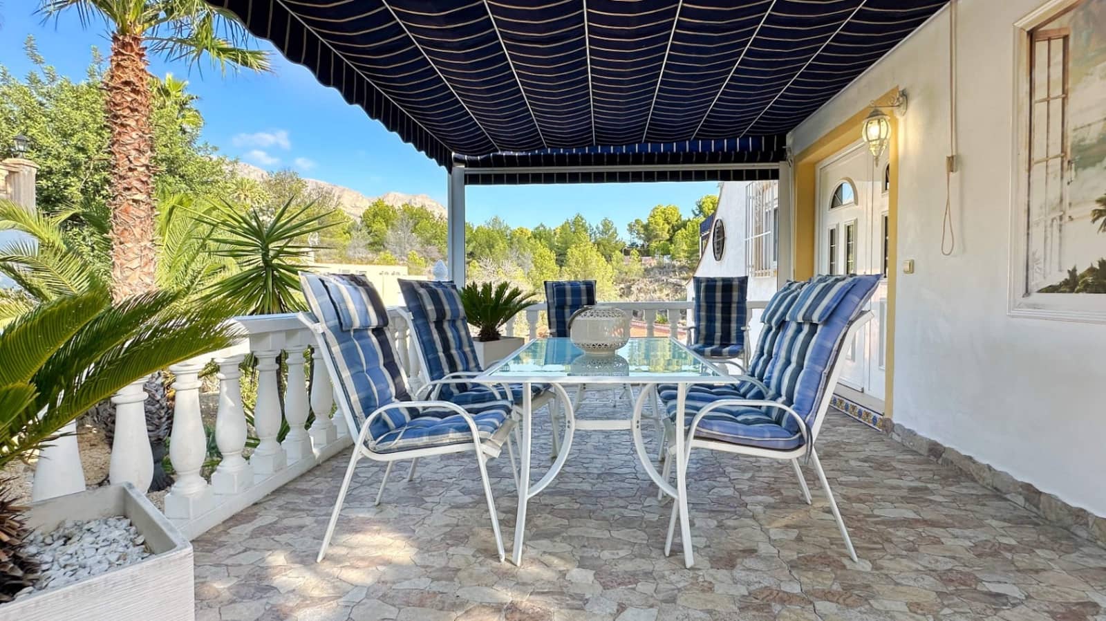 4 slaapkamer Villa te koop in La Nucia met zwembad garage - € 560.000 (Ref: 9444918)