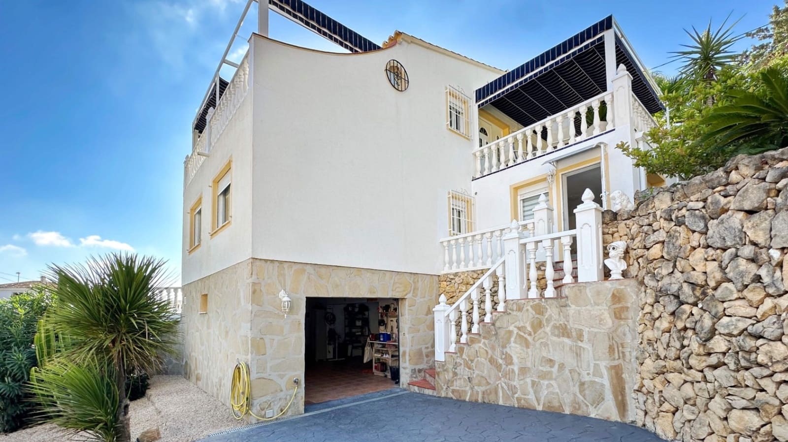 4 slaapkamer Villa te koop in La Nucia met zwembad garage - € 560.000 (Ref: 9444918)