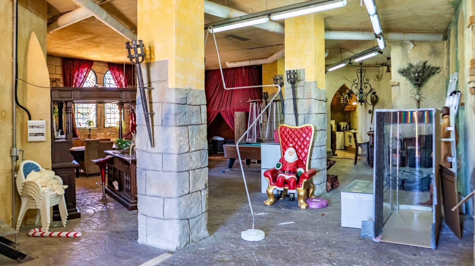 8 Zimmer Villa zu verkaufen in La Nucia mit Pool Garage - 4.200.000 € (Ref: 9444919)