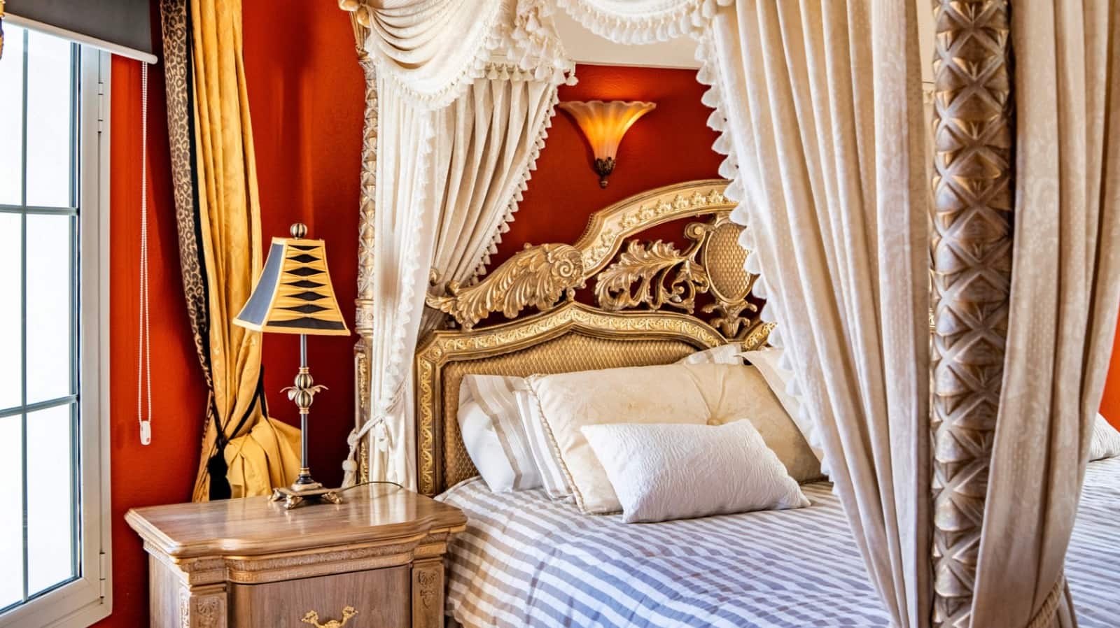 8 Zimmer Villa zu verkaufen in La Nucia mit Pool Garage - 4.200.000 € (Ref: 9444919)