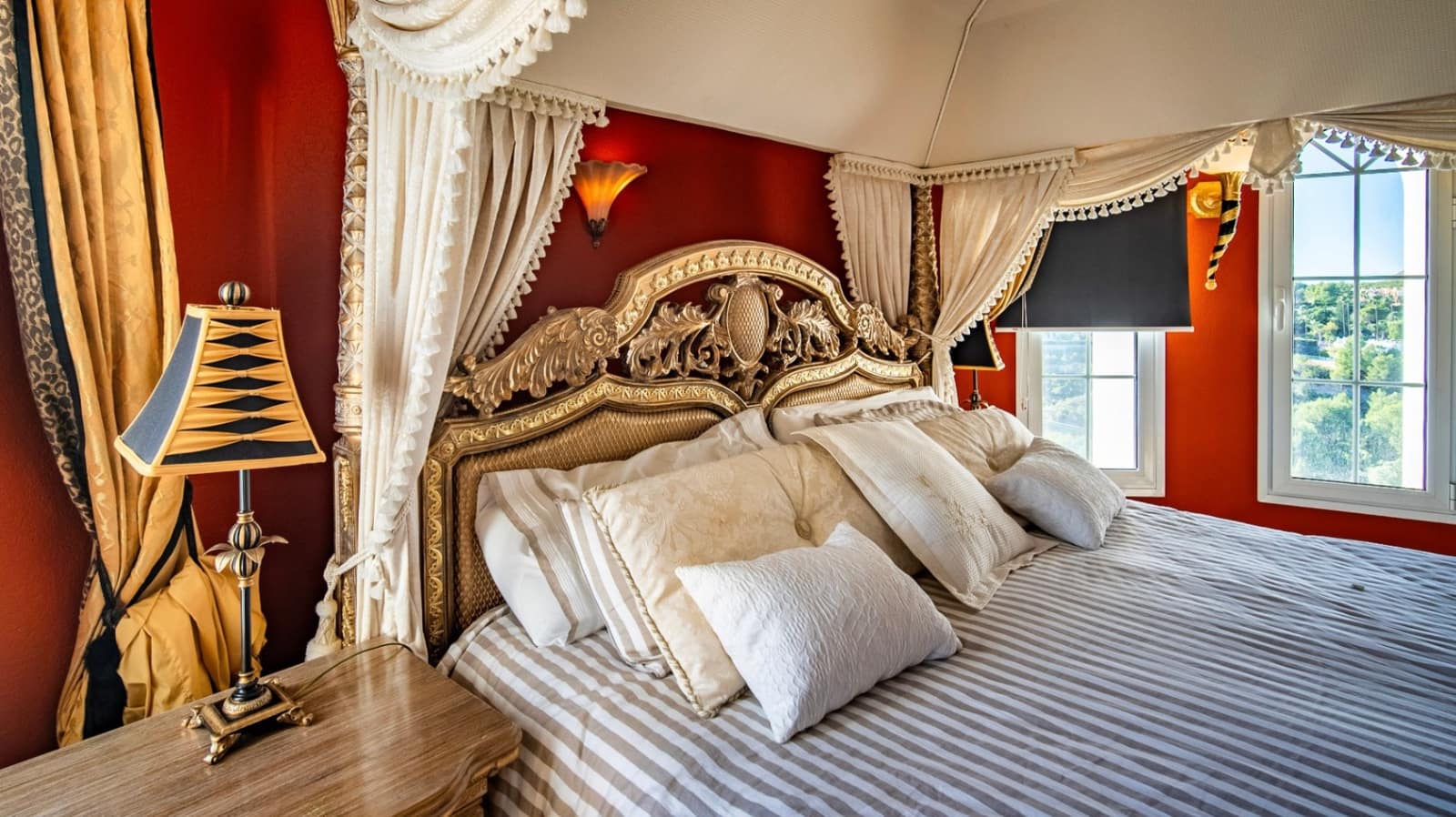 8 Zimmer Villa zu verkaufen in La Nucia mit Pool Garage - 4.200.000 € (Ref: 9444919)