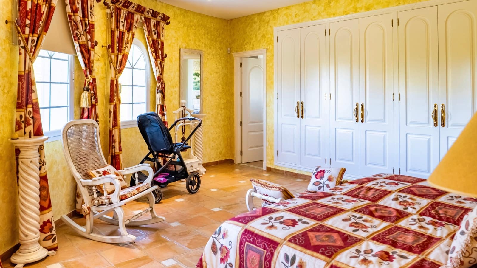 8 Zimmer Villa zu verkaufen in La Nucia mit Pool Garage - 4.200.000 € (Ref: 9444919)