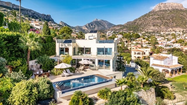 4 makuuhuone Huvila myytävänä paikassa Maryvilla, Calpe / Calp mukana uima-altaan 
autotalli - 4 200 000 € (Ref: 9444920)