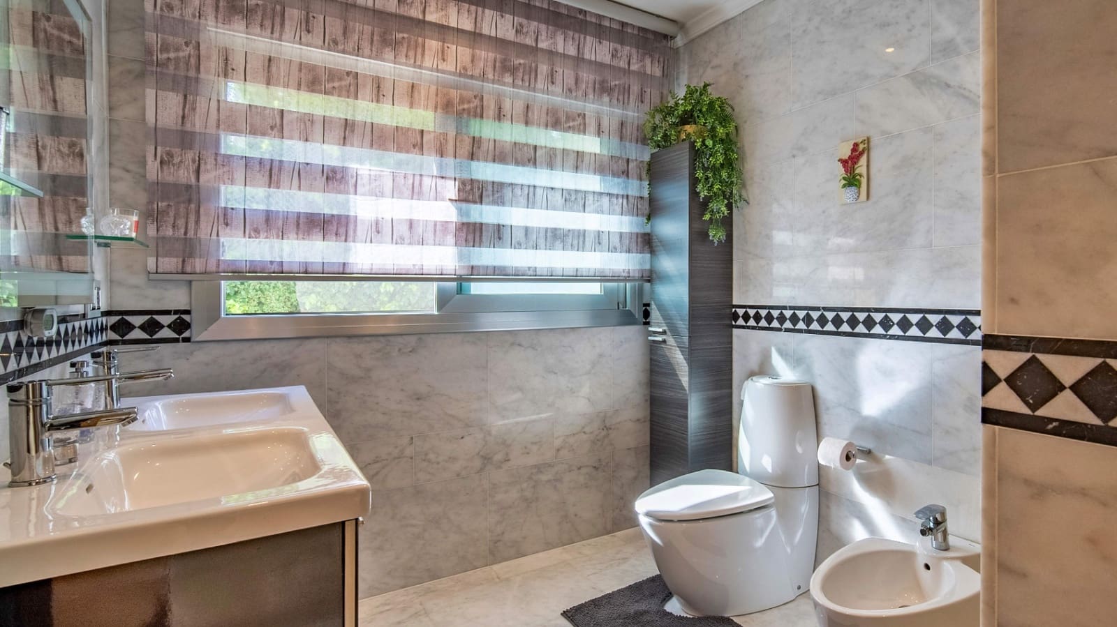 4 makuuhuone Huvila myytävänä paikassa Calpe / Calp mukana uima-altaan 
autotalli - 4 200 000 € (Ref: 9444920)