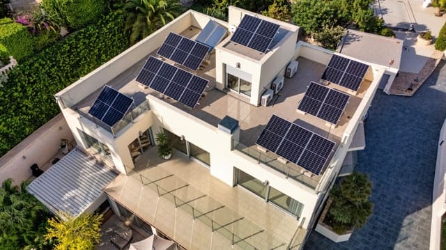 4 makuuhuone Huvila myytävänä paikassa Maryvilla, Calpe / Calp mukana uima-altaan 
autotalli - 4 200 000 € (Ref: 9444920)