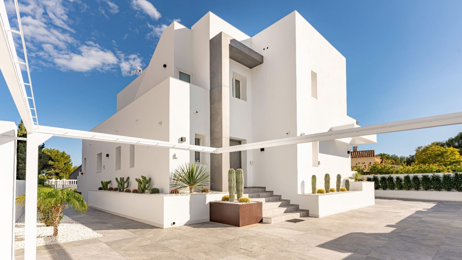 6 soverom Villa til salgs i Moraira med svømmebasseng - € 2 400 000 (Ref: 9444921)