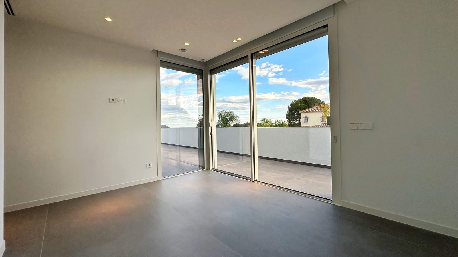 6 soverom Villa til salgs i Moraira med svømmebasseng - € 2 400 000 (Ref: 9444921)