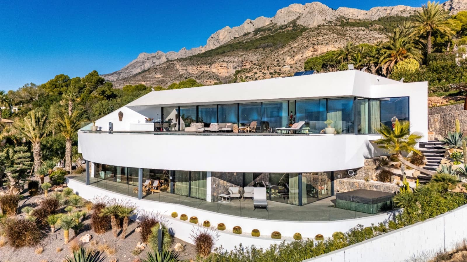 Chalet de 5 habitaciones en Altea en venta con piscina garaje - 3.995.000 € (Ref: 9446930)