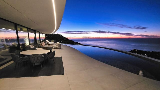 Chalet de 5 habitaciones en Altea en venta con piscina garaje - 3.995.000 € (Ref: 9446930)