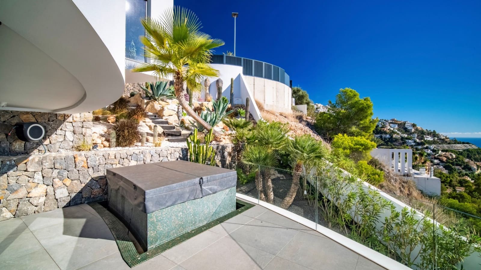 Chalet de 5 habitaciones en Altea en venta con piscina garaje - 3.995.000 € (Ref: 9446930)