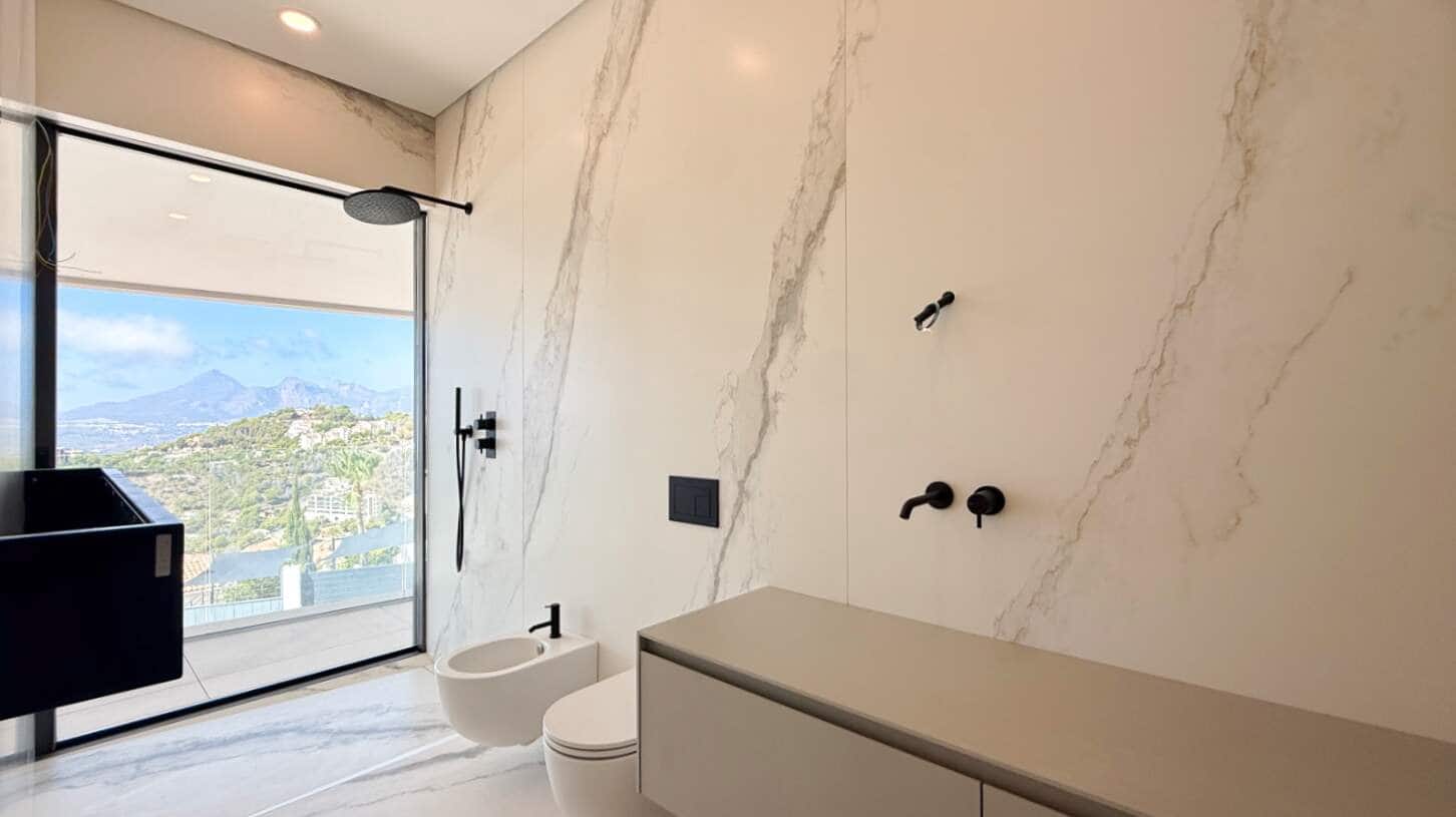 4 bedroom Villa for sale in Altea with pool garage - € 3,300,000 (Ref: 9453440)