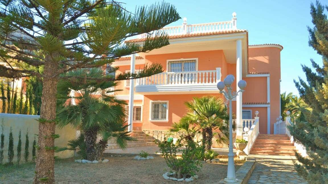 5 makuuhuone Huvila myytävänä paikassa Calpe / Calp mukana uima-altaan 
autotalli - 895 000 € (Ref: 9459630)