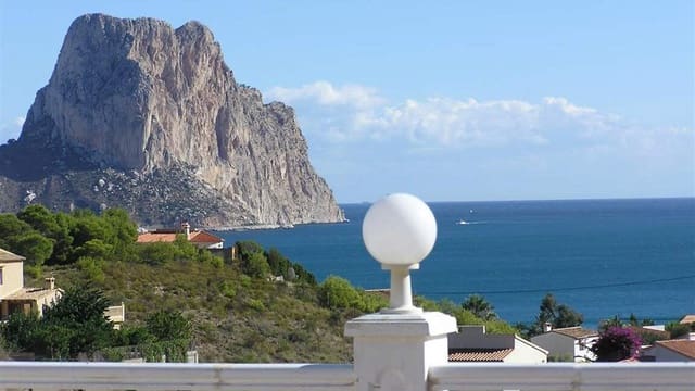 5 makuuhuone Huvila myytävänä paikassa Maryvilla, Calpe / Calp mukana uima-altaan 
autotalli - 895 000 € (Ref: 9459630)