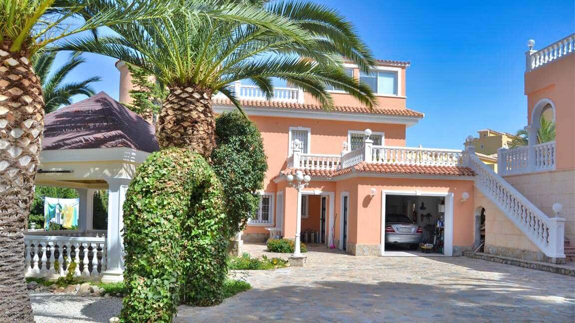 5 makuuhuone Huvila myytävänä paikassa Calpe / Calp mukana uima-altaan 
autotalli - 895 000 € (Ref: 9459630)