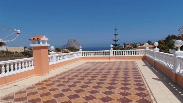 5 makuuhuone Huvila myytävänä paikassa Maryvilla, Calpe / Calp mukana uima-altaan 
autotalli - 895 000 € (Ref: 9459630)