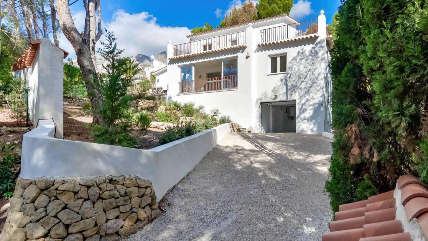 3 soverom Villa til salgs i Altea la Vella med svømmebasseng garasje - € 695 000 (Ref: 9466022)