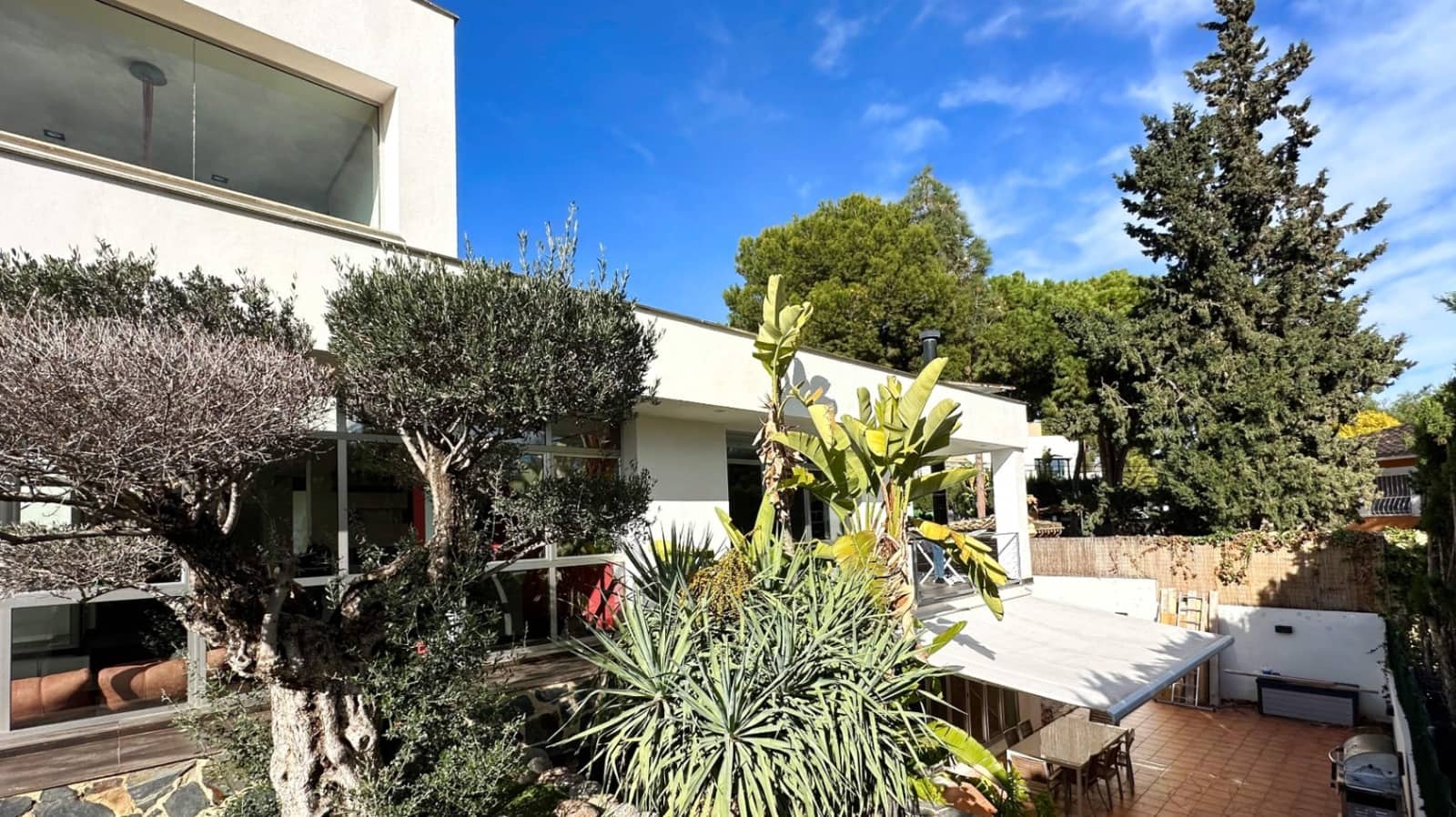 5 bedroom Villa for sale in Benidorm with pool garage - € 1,250,000 (Ref: 9494867)