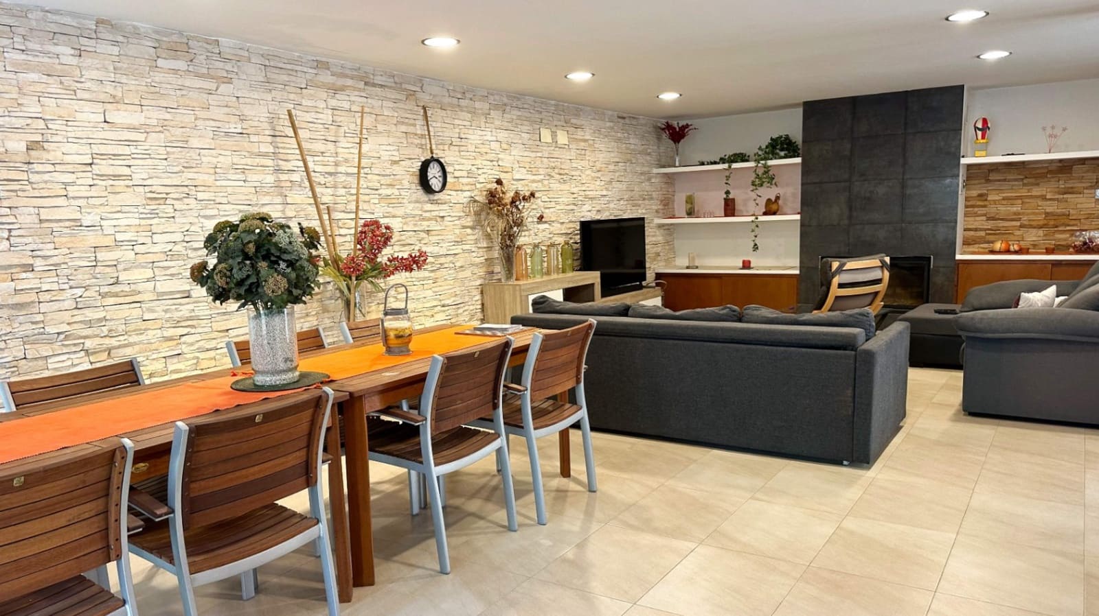 5 bedroom Villa for sale in Benidorm with pool garage - € 1,250,000 (Ref: 9494867)