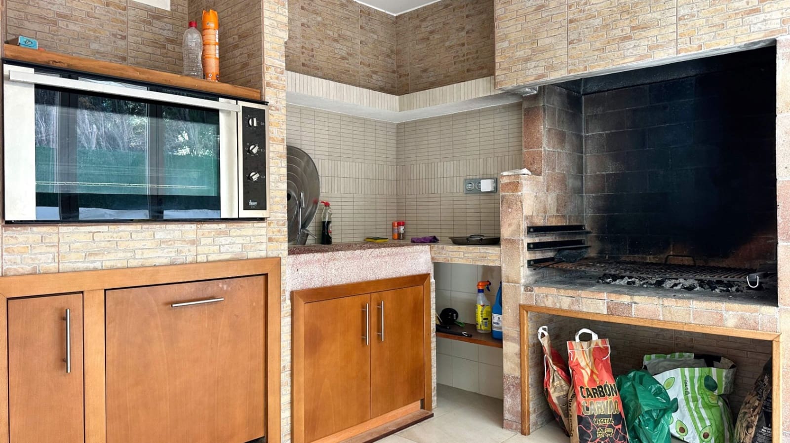 5 bedroom Villa for sale in Benidorm with pool garage - € 1,250,000 (Ref: 9494867)