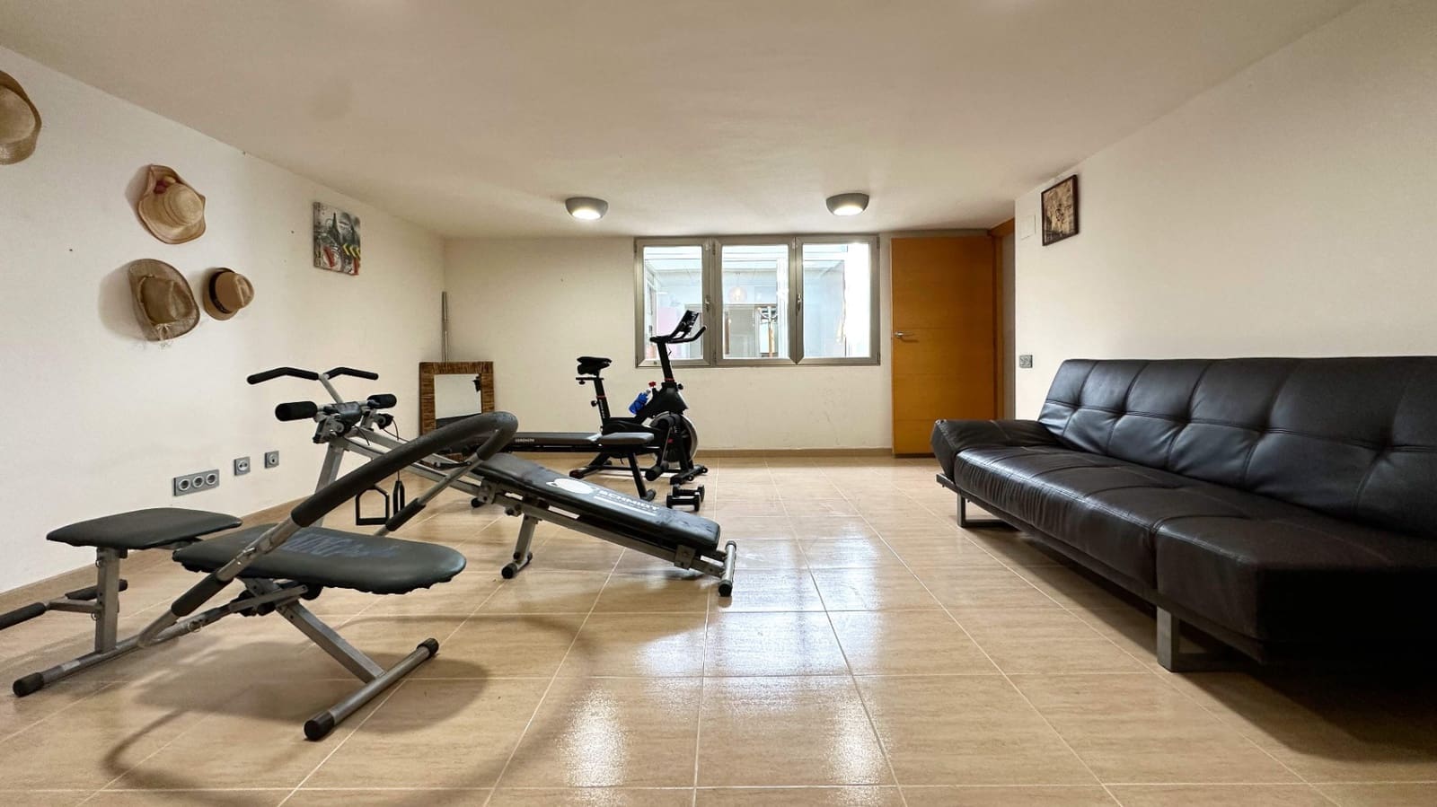 5 bedroom Villa for sale in Benidorm with pool garage - € 1,250,000 (Ref: 9494867)