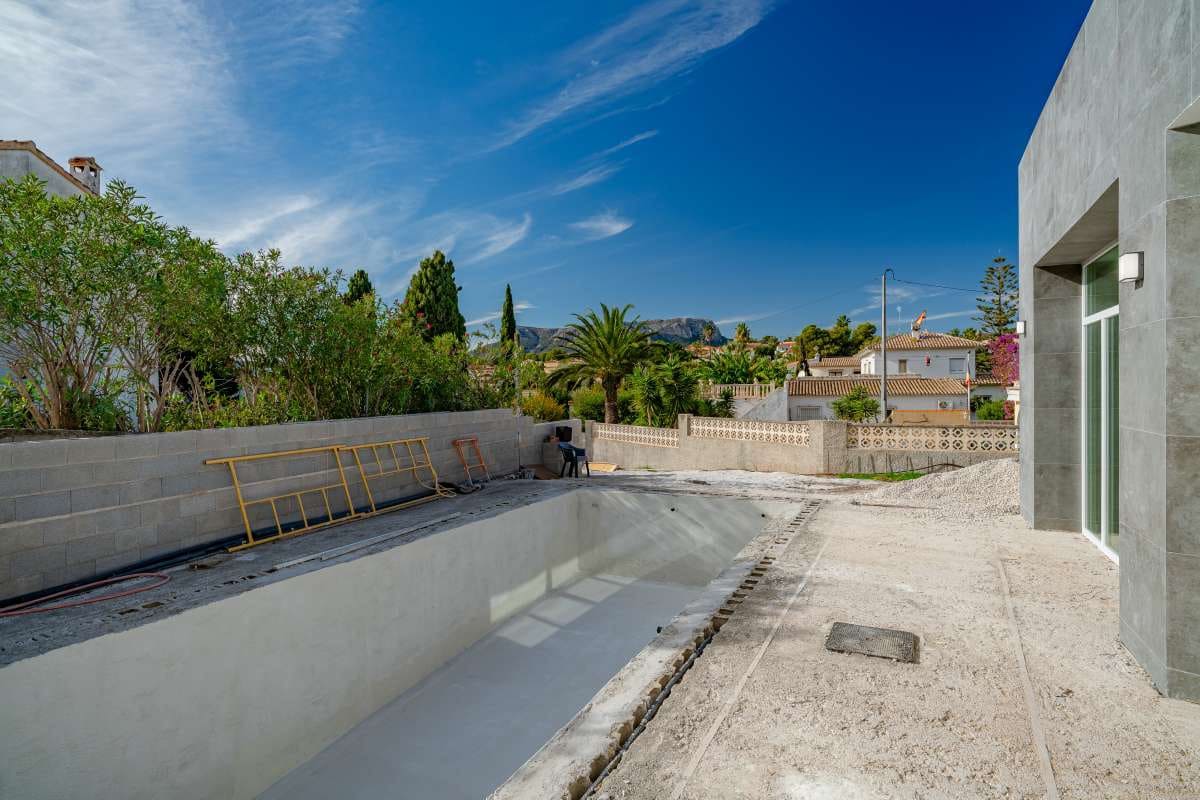 Chalet de 3 habitaciones en Calpe / Calp en venta con piscina - 799.000 € (Ref: 9494872)