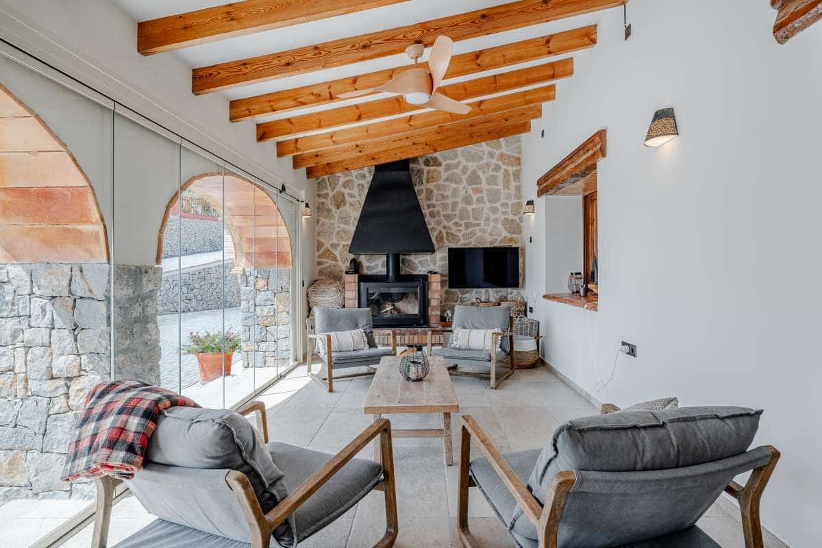 4 bedroom Villa for sale in Moraira with pool - € 1,745,000 (Ref: 9494873)