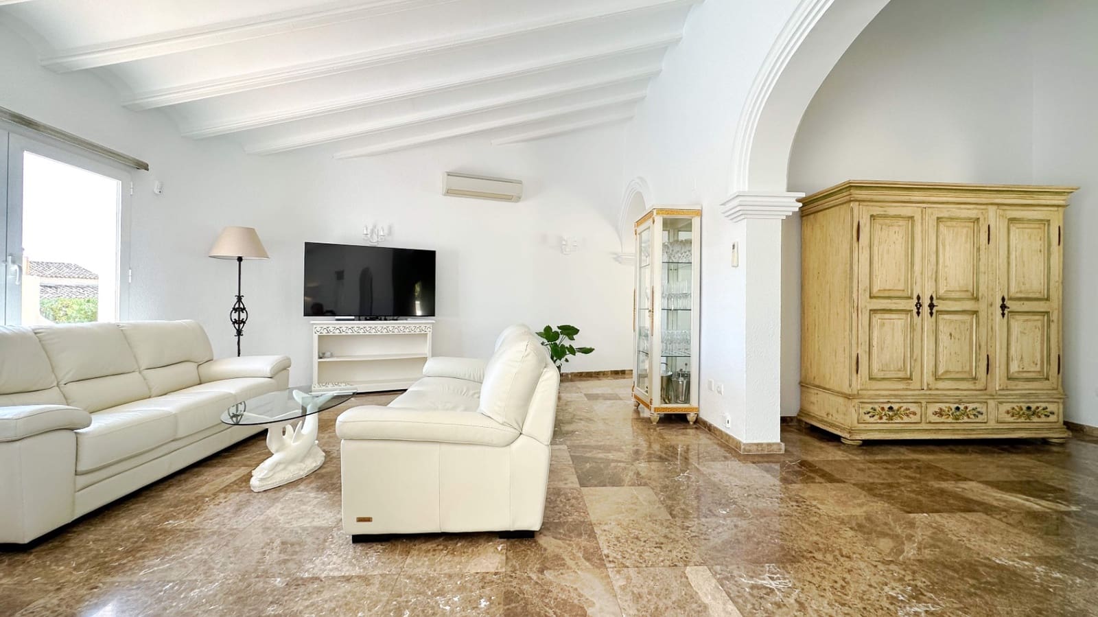 4 sypialnia Willa na sprzedaż w Altea z basenem garażem - 775 000 € (Ref: 9494876)