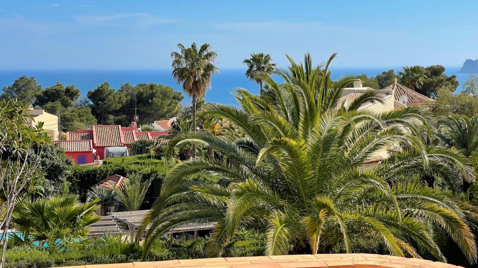 5 sypialnia Willa na sprzedaż w Altea z basenem garażem - 1 195 000 € (Ref: 9494877)