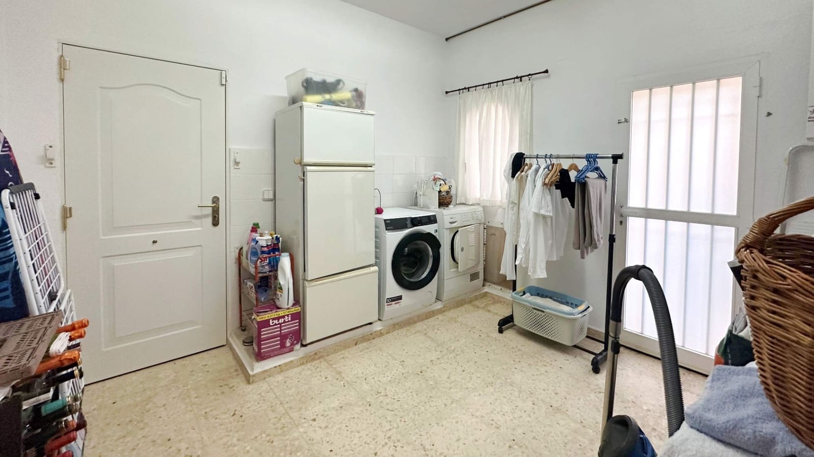 5 sypialnia Willa na sprzedaż w Altea z basenem garażem - 1 195 000 € (Ref: 9494877)