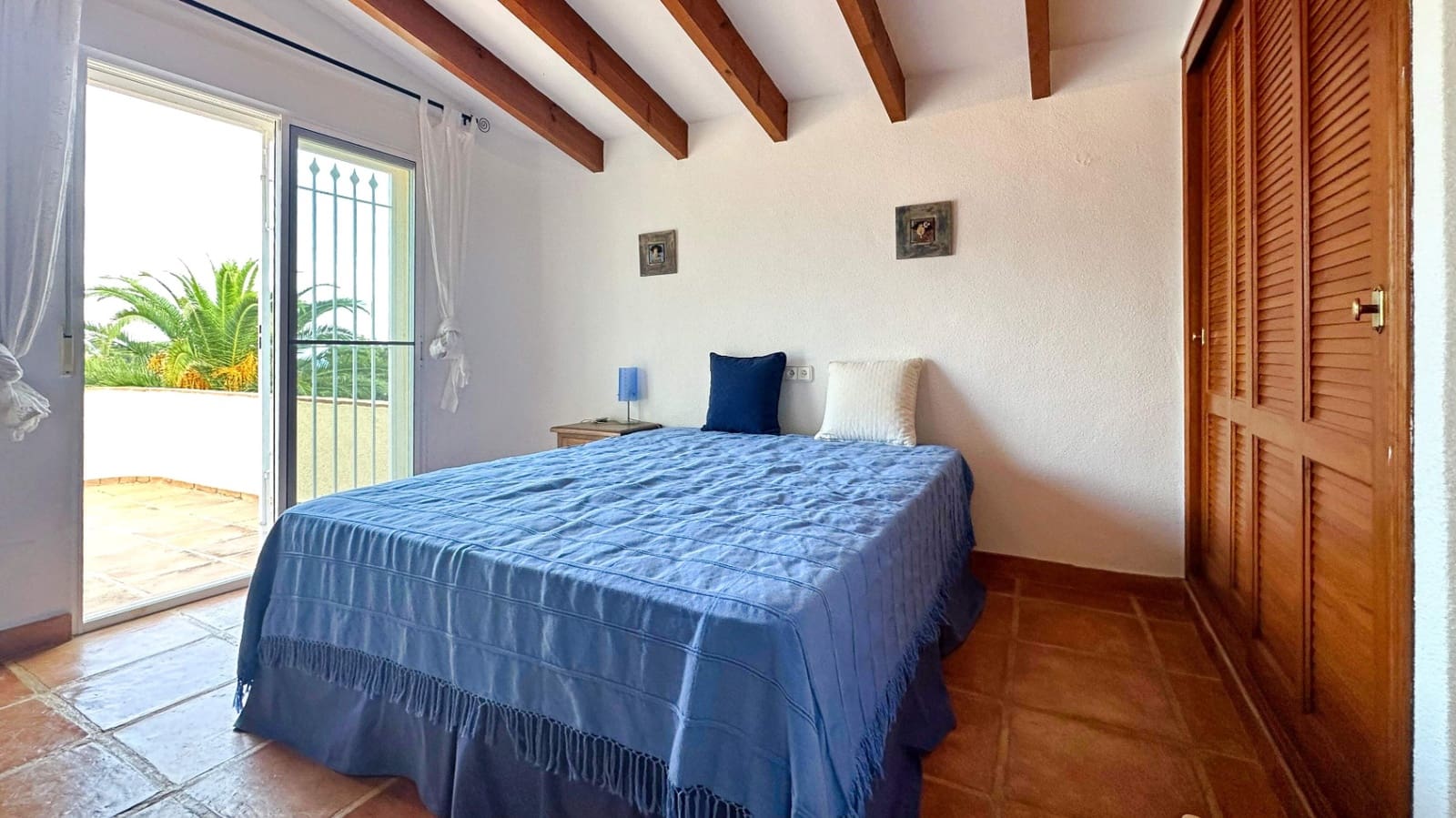 5 sypialnia Willa na sprzedaż w Altea z basenem garażem - 1 195 000 € (Ref: 9494877)