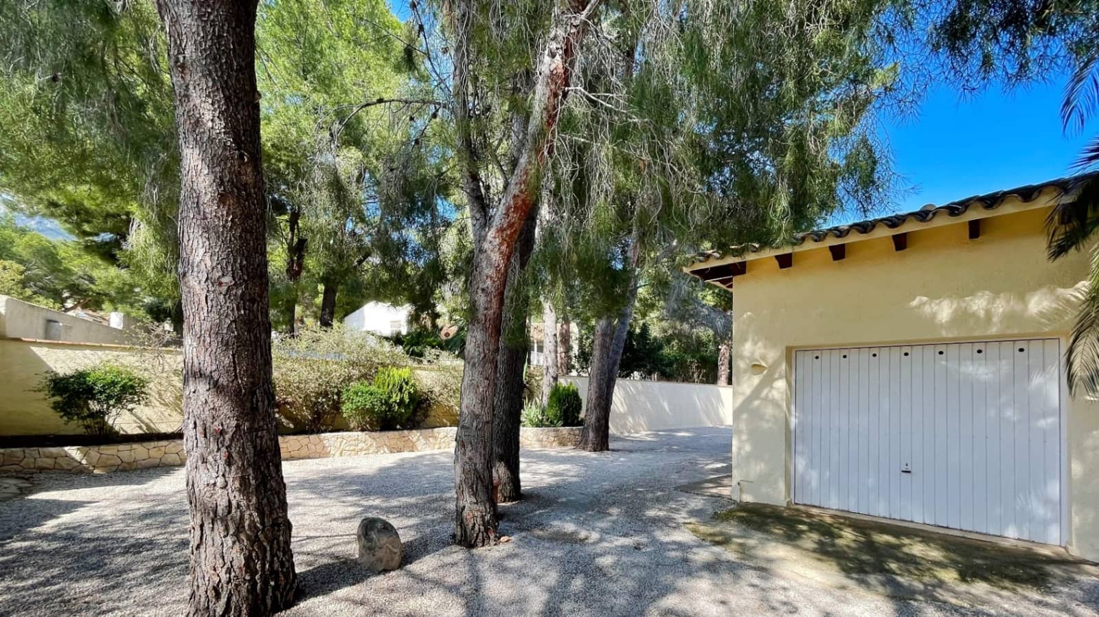 5 sypialnia Willa na sprzedaż w Altea z basenem garażem - 1 195 000 € (Ref: 9494877)