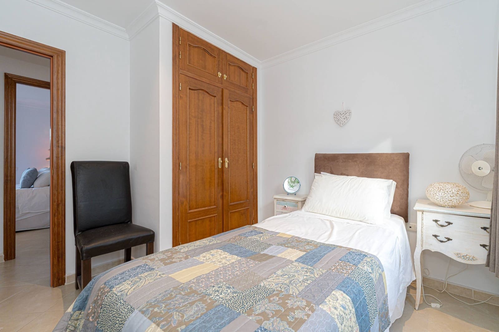 5 bedroom Villa for sale in Jalon / Xalo with pool - € 660,000 (Ref: 9494878)