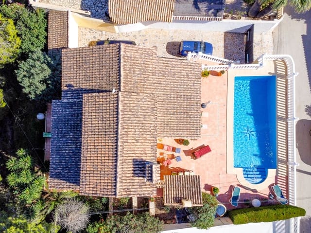 4 bedroom Villa for sale in Benissa with pool garage - € 795,000 (Ref: 9494880)