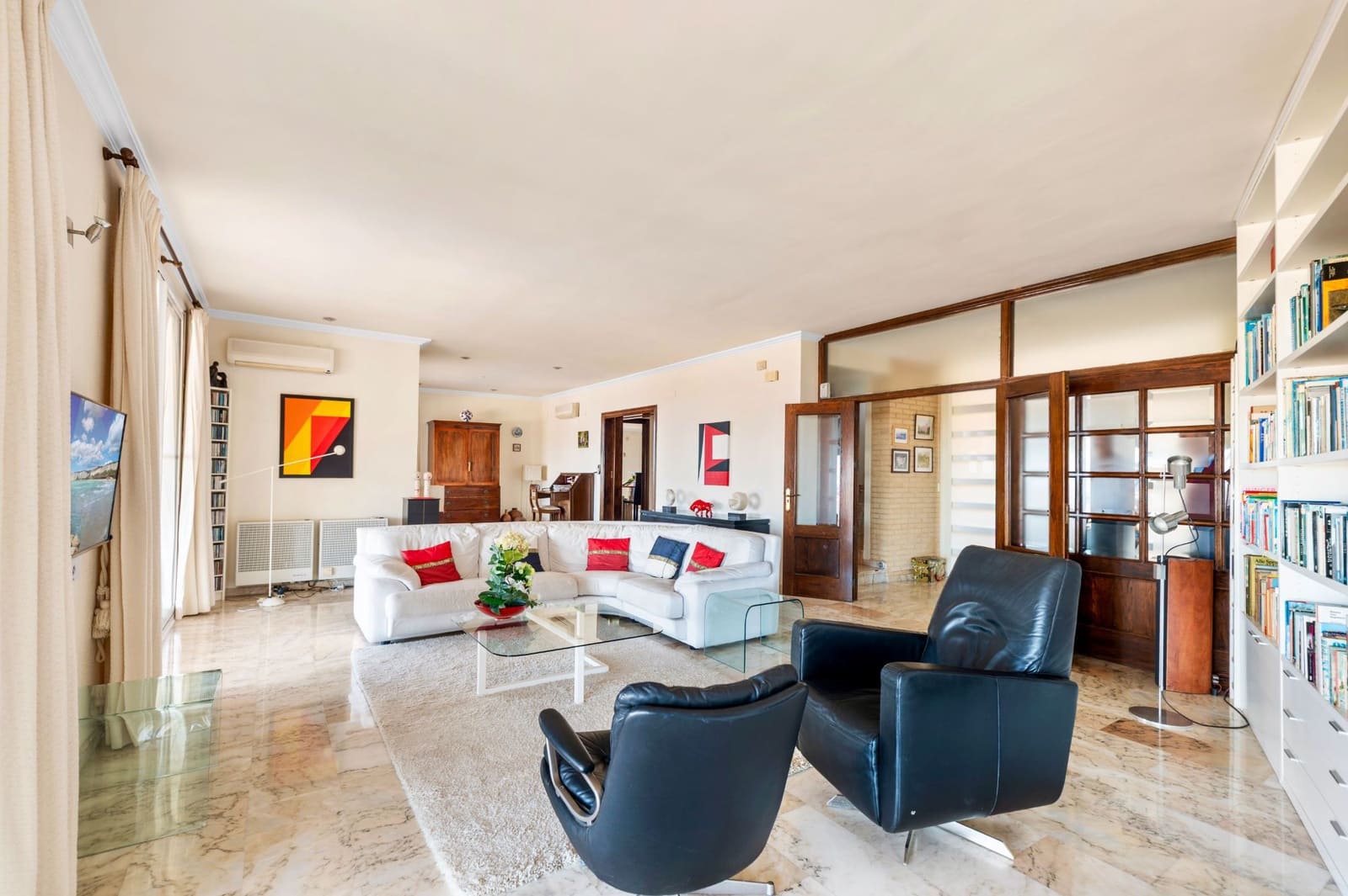 5 soveværelse Villa til salg i Callosa d'En Sarria med swimmingpool garage - € 890.000 (Ref: 9494881)