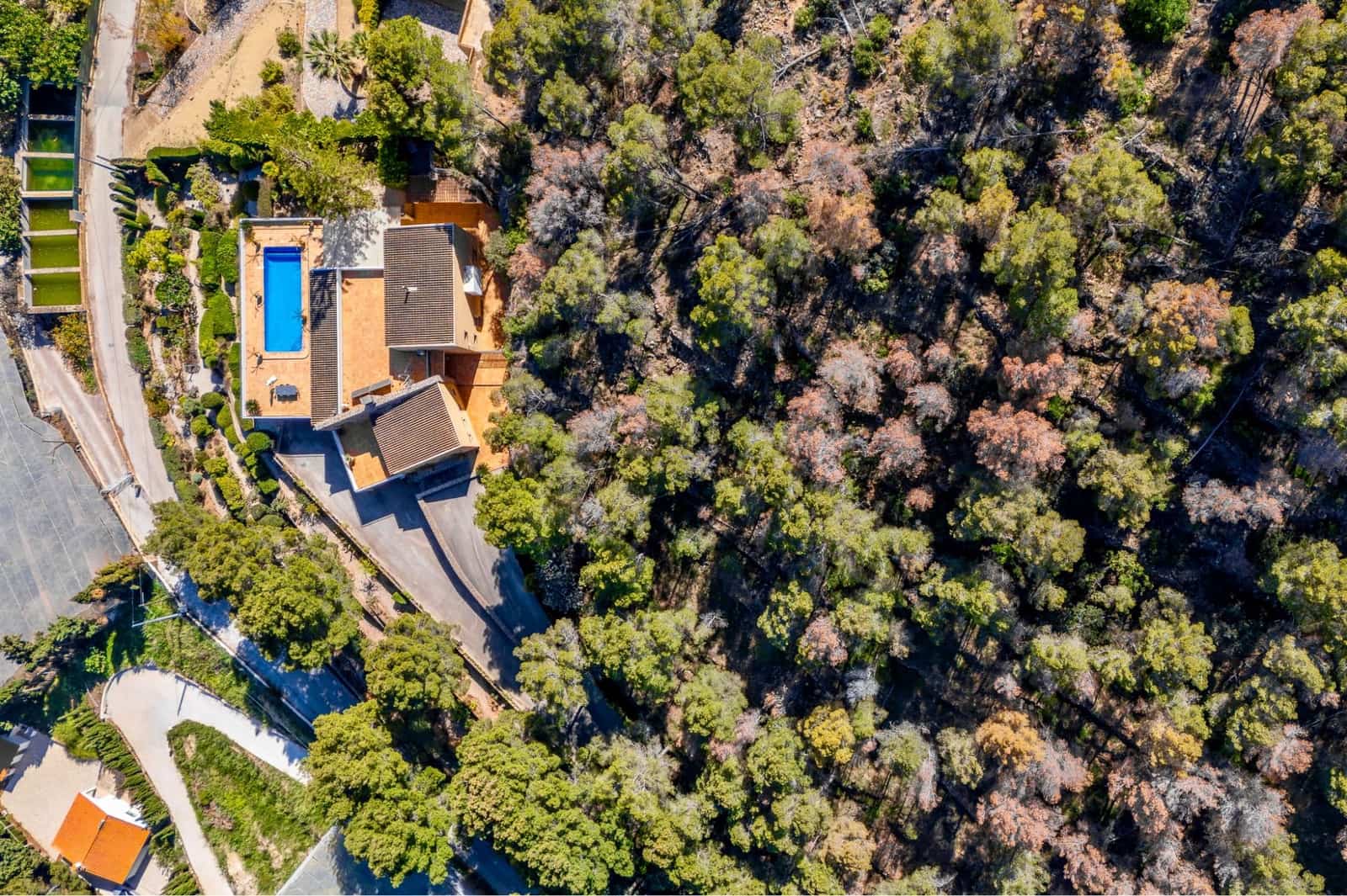 5 soveværelse Villa til salg i Callosa d'En Sarria med swimmingpool garage - € 890.000 (Ref: 9494881)