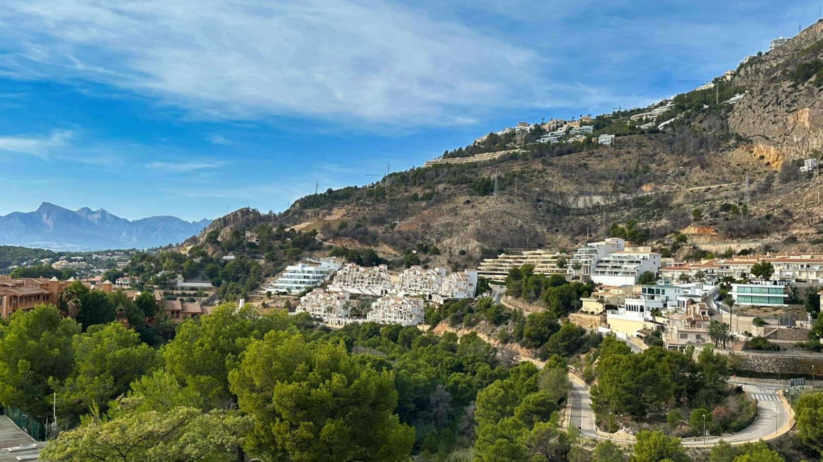 2 bedroom Apartment for sale in Altea with pool garage - € 299,000 (Ref: 9494882)