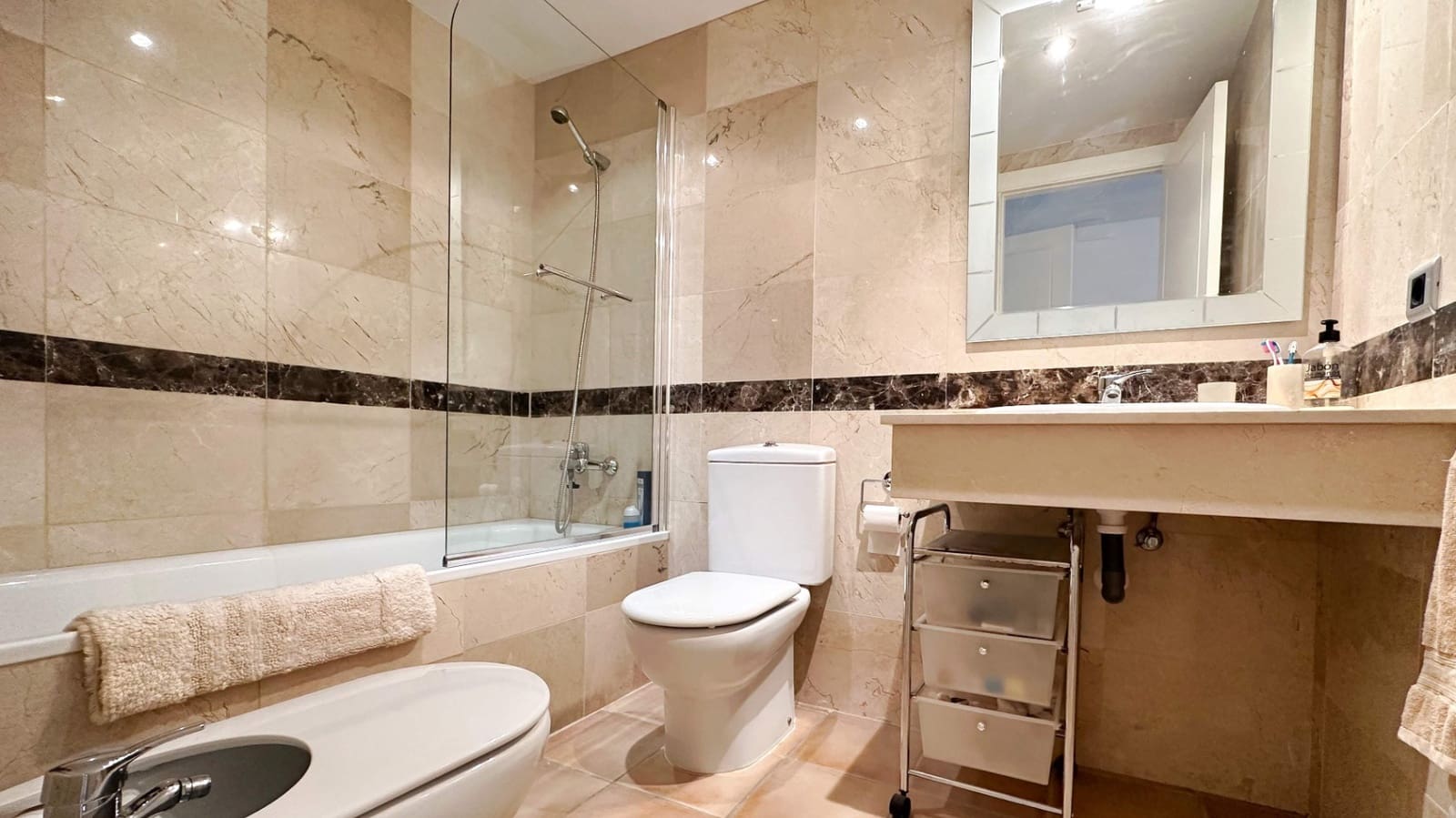 2 bedroom Apartment for sale in Altea with pool garage - € 299,000 (Ref: 9494882)