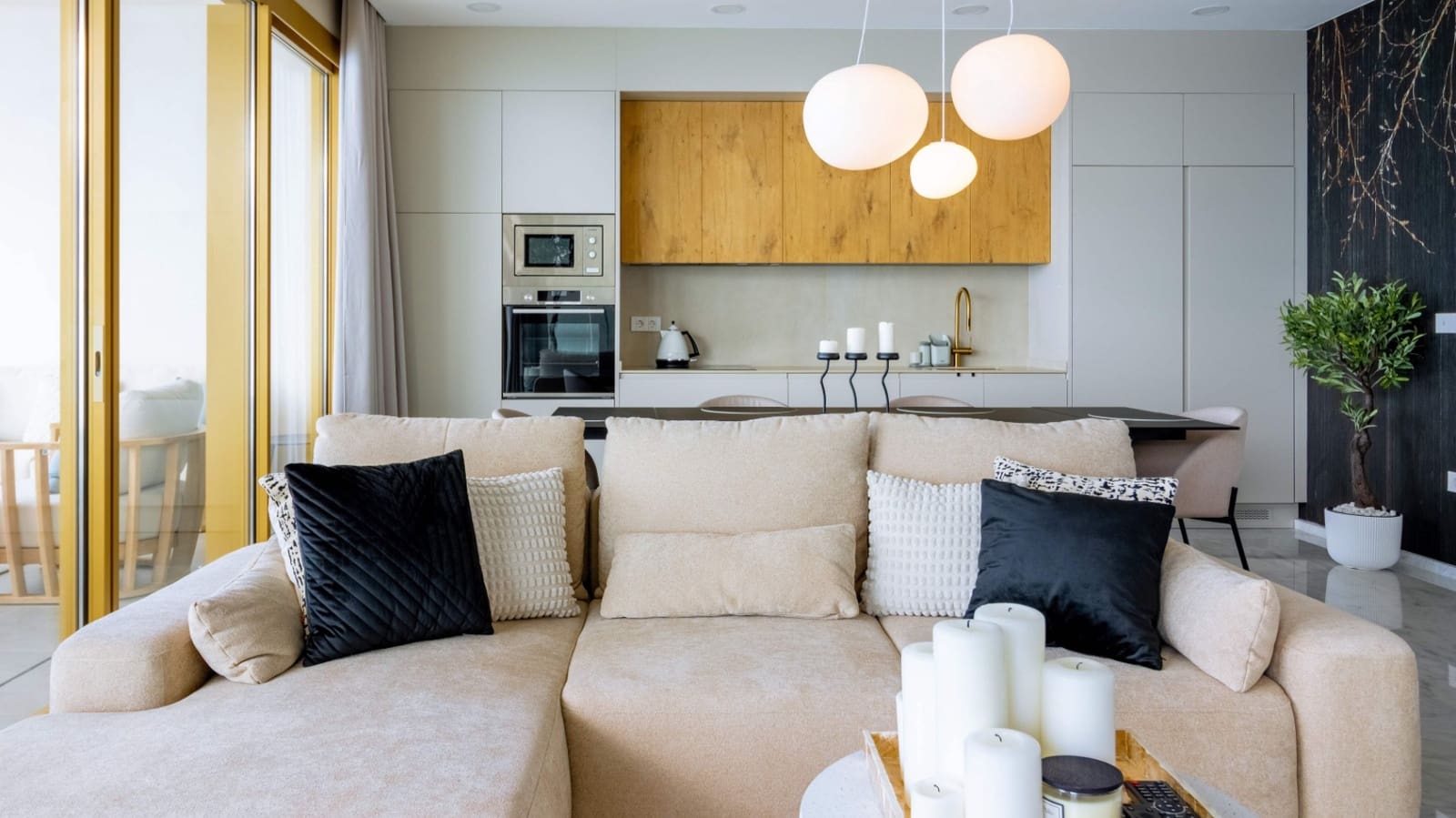 3 bedroom Apartment for sale in Benidorm with pool garage - € 1,785,000 (Ref: 9494883)