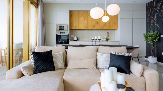 3 bedroom Apartment for sale in Benidorm with pool garage - € 1,785,000 (Ref: 9494883)