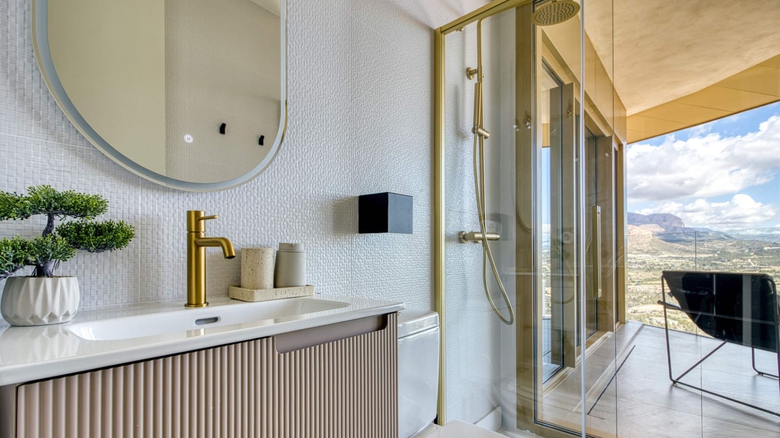 3 bedroom Apartment for sale in Benidorm with pool garage - € 1,785,000 (Ref: 9494883)