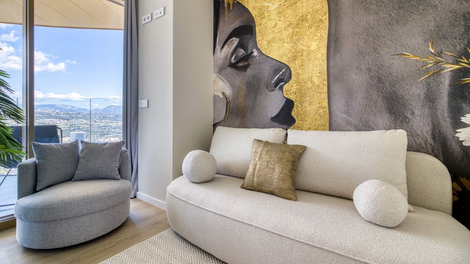 3 bedroom Apartment for sale in Benidorm with pool garage - € 1,785,000 (Ref: 9494883)